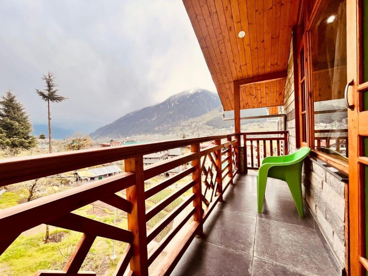 Отель The Rohtang Chalet Манали Экстерьер фото